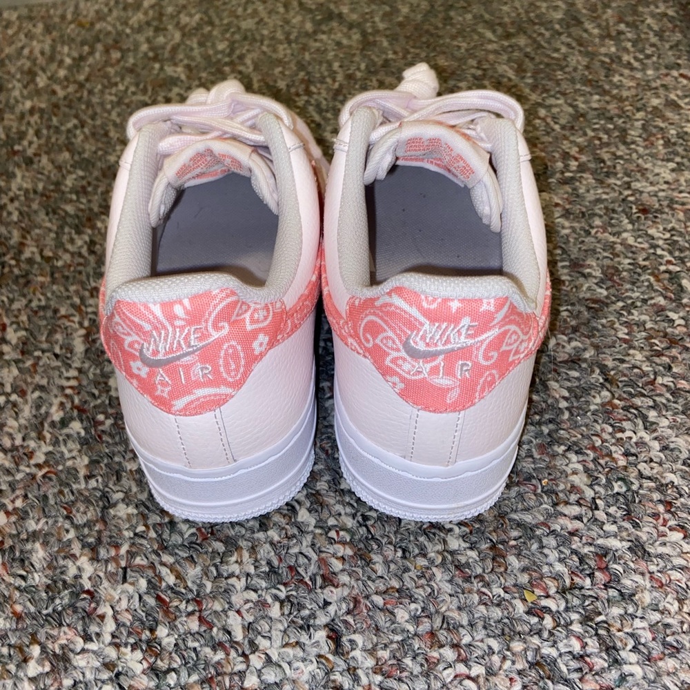 Women’s Nike Air Force 1 ‘07- size 7.5